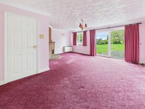 Living Room- click for photo gallery